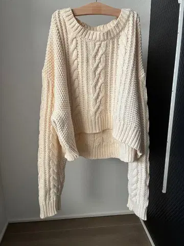 nairo 크루넥 숏 니트