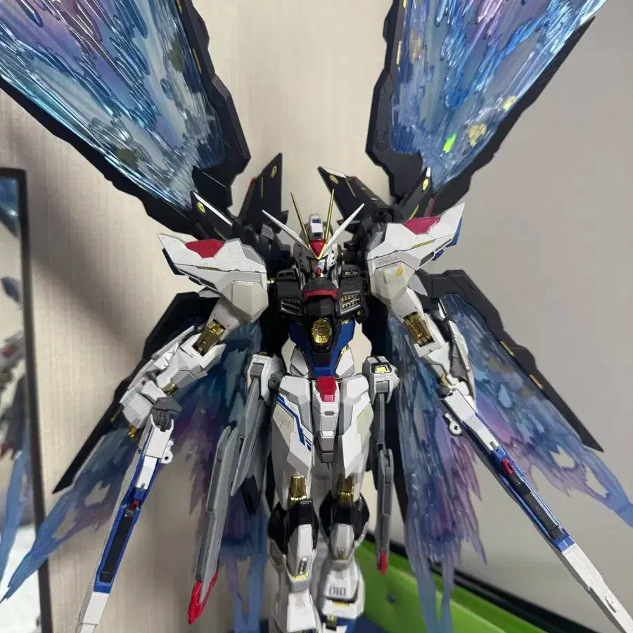 GUNDAM | 건담 Metal Build Strike Freedom Gundam (First Edition), Wings of  Light #메탈빌드,#메탈빌드스프덤,#스트라이크프리덤,#빛의날개 on Bunjang Global Site.