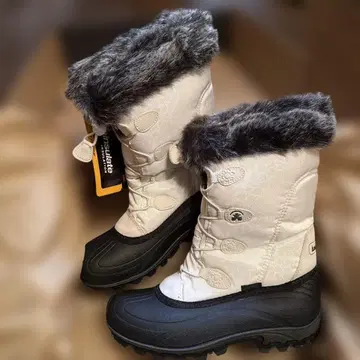 Kamik 화이트 부츠 Thinsulate