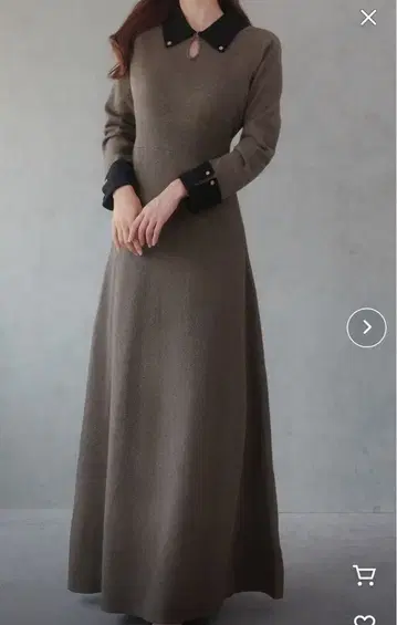 JUNOAH 바이컬러 세미 플레어 니트 원피스 차콜