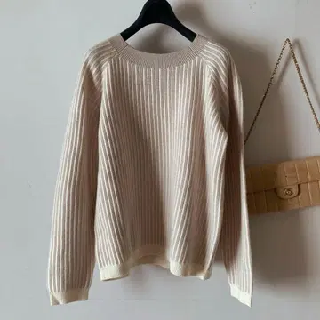 띠어리*울 크루넥 디자인 리브 니트