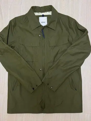 새상품급 AIGLE 밀리터리 자켓 올리브