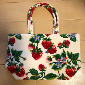 페이러 와일드 스트로베리 토트백