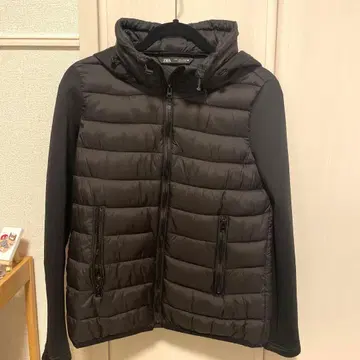 ZARA 블랙 다운 자켓 S 사이즈