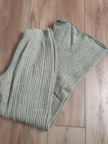 투데이풀 리브 그레이 플레어 팬츠 36