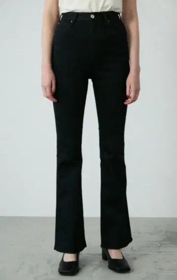 MOUSSY HW Rebirth FLARE 24인치