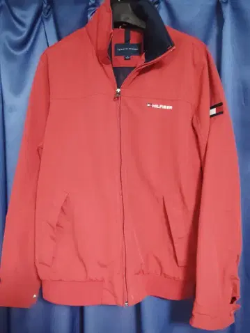 타미힐피거 빨간색 나일론 자켓