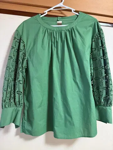 그린 컬러 코튼 셔츠