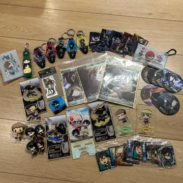 진격의 거인 캐릭터 굿즈 세트