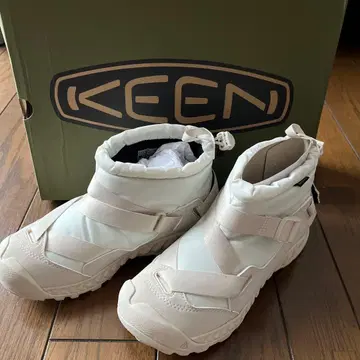 KEEN 화이트 부츠 스트랩 포함