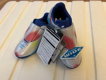 umbro 축구화 와이드핏 16.0cm