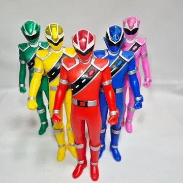 마진전대 키라메이쟈 소프비 피규어 세트 17cm