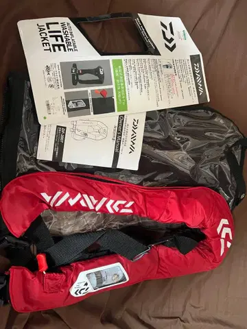 다이와 새상품급 DF-2007 자동 팽창식 구명 조끼