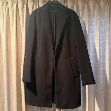 ZARA 블랙 체스터 코트 M 사이즈