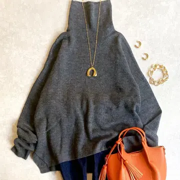 새상품급 다마컬렉션 고급 울 하이넥 니트 어른 그레이 돌먼 소매