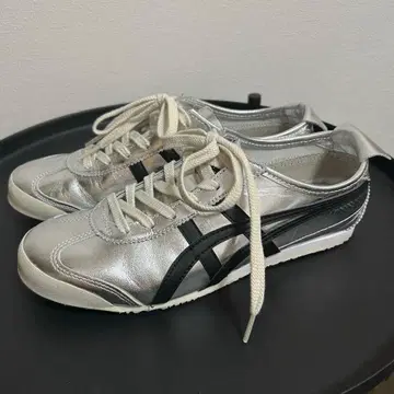 Tiger 실버/블랙 스니커즈