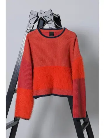 ROSE BUD 크롭 블로킹 니트 오렌지
