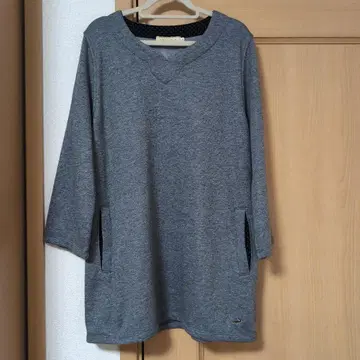 크로커다일 긴팔 V넥 상의 그레이 M 사이즈