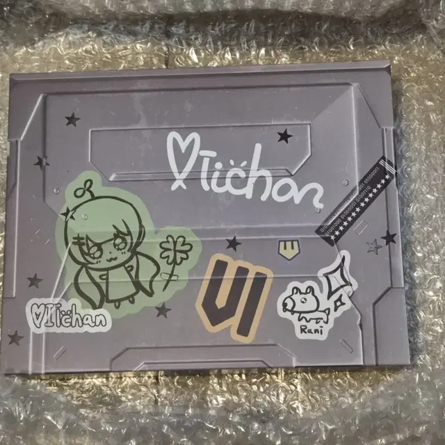 이세계아이돌 비챤 바인더 팝니다.(개봉, 스페셜포카X, 특전X)