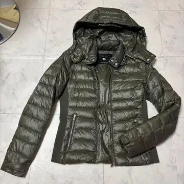 ZARA 올리브 다운 자켓