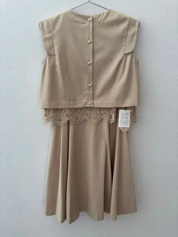 브라이덜 드레스 미사용 새상품 결혼식 수트 베이지 POWDER SUGAR