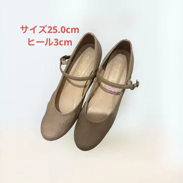 [슈 판타지] 스트랩 포함 펌프스 (25.0cm 힐 3cm 오크 색상)