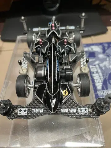 TAMIYA MINI 4WD 블랙 에볼루션