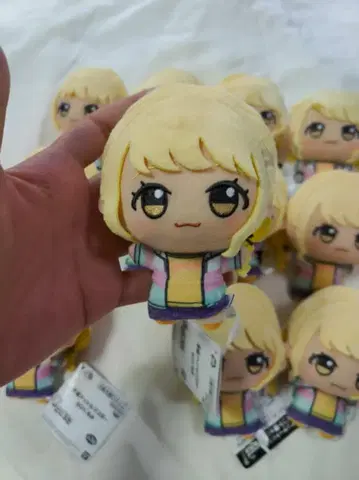 컬러풀한 봉제 인형 마스코트