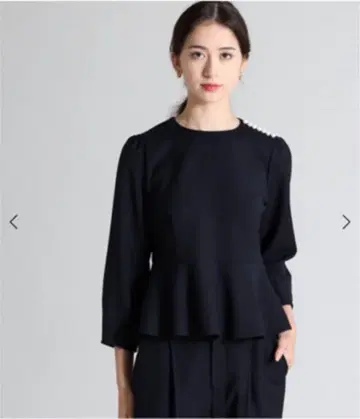 FENNEL 펄 악센트 페플럼 블라우스