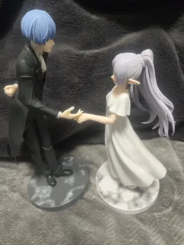 장송의 프리렌 피규어 2체 세트