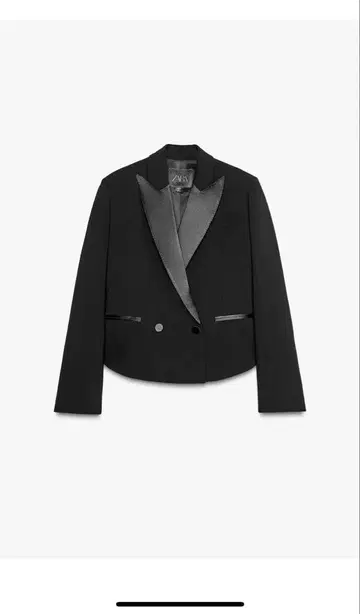 ZARA 블랙 테일러드 자켓 XS (S~M 사이즈 착용 가능)