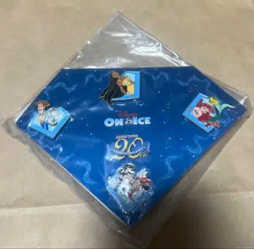 미사용 미개봉 Disney On Ice 20주년 기념 핀 배지 세트