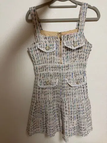 트위드 소재 미니 드레스 화이트 계열