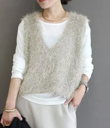 페더얀 V넥 니트 베스트