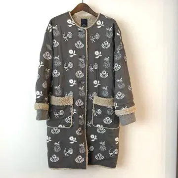 미나 페르호넨 quarted 보아 코트 꽃 자수 그레이 약간의 하자 있음