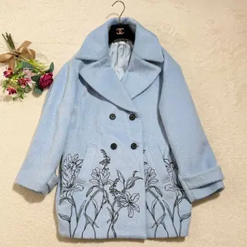 새상품급 LILY BROWN 자수 코쿤 코트 블루 2025년