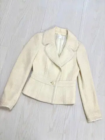 FRAGILE 크림색 니트 가디건