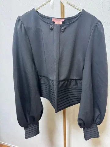 Vaqutaux 턱시도 볼레로