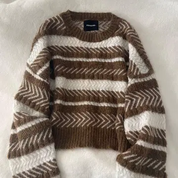 FEKETE STRIPE CROPPED KNIT 브라운