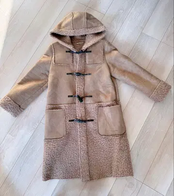 Mila Owen 베이지 후드 부착 더플 코트