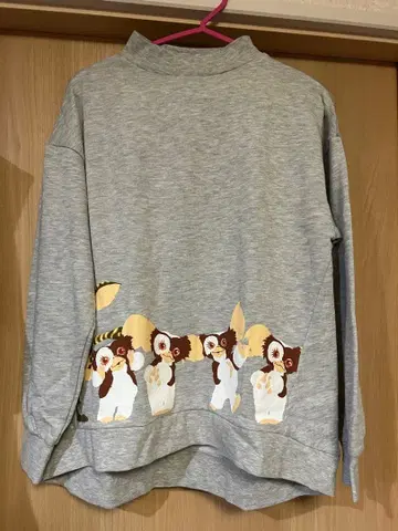 그렘린 기즈모 그라니프 얇은 소재 트레이닝복 그레이 모크넥 프리 사이즈