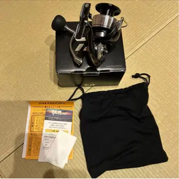 미사용 24 셀테이트 LT5000D-CXH 스피닝 릴