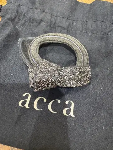 acca 리본 고무 드레스 포니 블랙 크리스탈