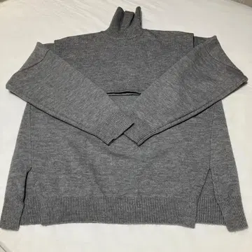 [ 벌스데이 바쉬 ] 케이프 포함 니트 그레이