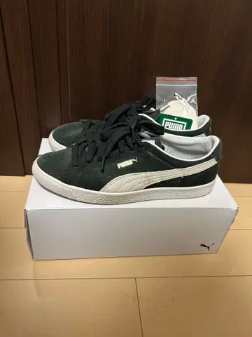 Puma Suede VTG 블랙/화이트 UK9