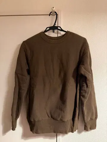 할리우드 런치 마켓 크루넥 트레이닝복