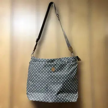 도트 무늬 숄더백 브라운