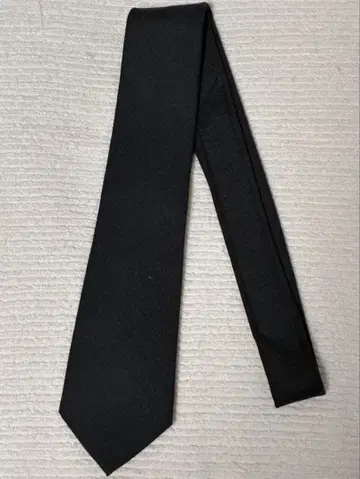 에르메네질도 제냐 블랙 넥타이