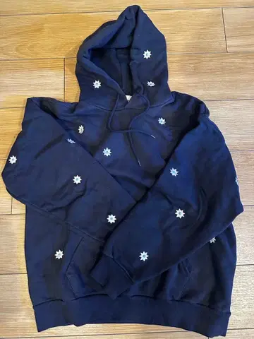 닉기어 플라워 후드티