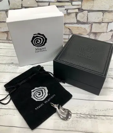 Maori warriors MO-3 War 투쟁 펜던트 탑 6732